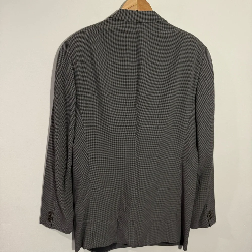 Armani Collezioni Men's Gray Plaid Wool 3‎ Button Sport Coat Size 42 Long